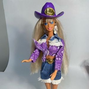 Western fun Barbie outfit only complete